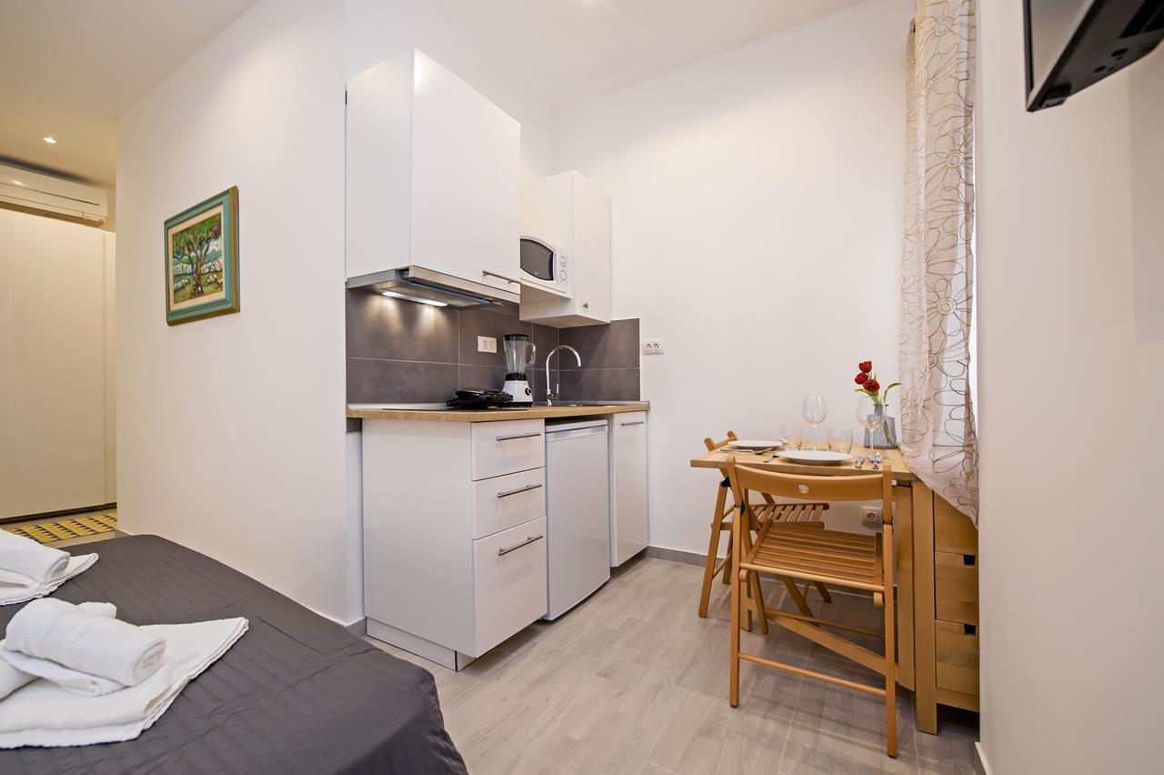 Apartma Garzoto And